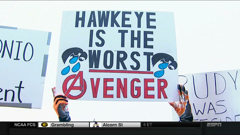 Illustration for article titled Cowherd Hates Santa: Your B1G Championship College GameDay Sign Roundup